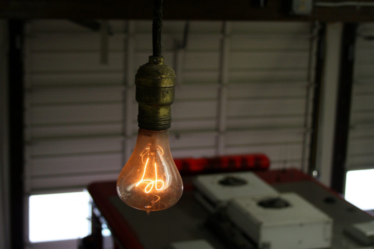 Bóng đèn Centennial Light đã phát sáng từ năm 1901
