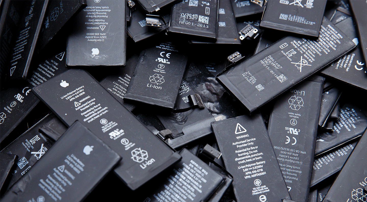 Lithium là nguyên liệu quan trọng trong pin điện thoại