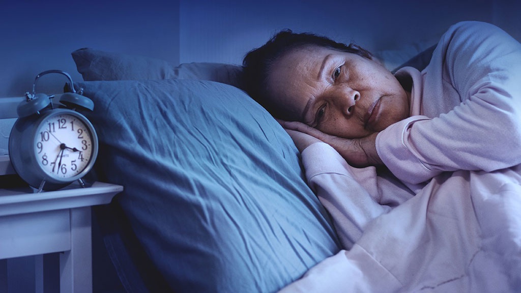 Thiếu ngủ sẽ làm tăng nguy cơ mắc chứng sa sút trí tuệ