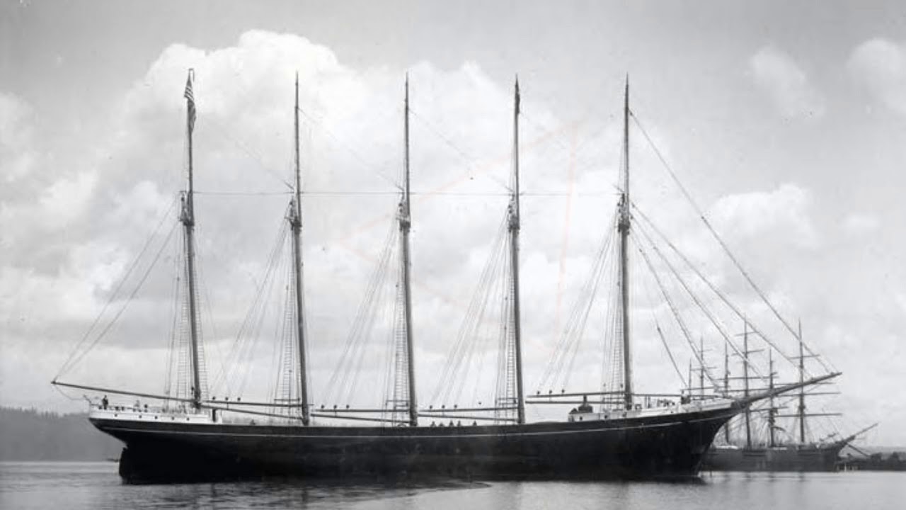 Con tàu Carroll A. Deering cũng đã biến mất bí ẩn trên biển